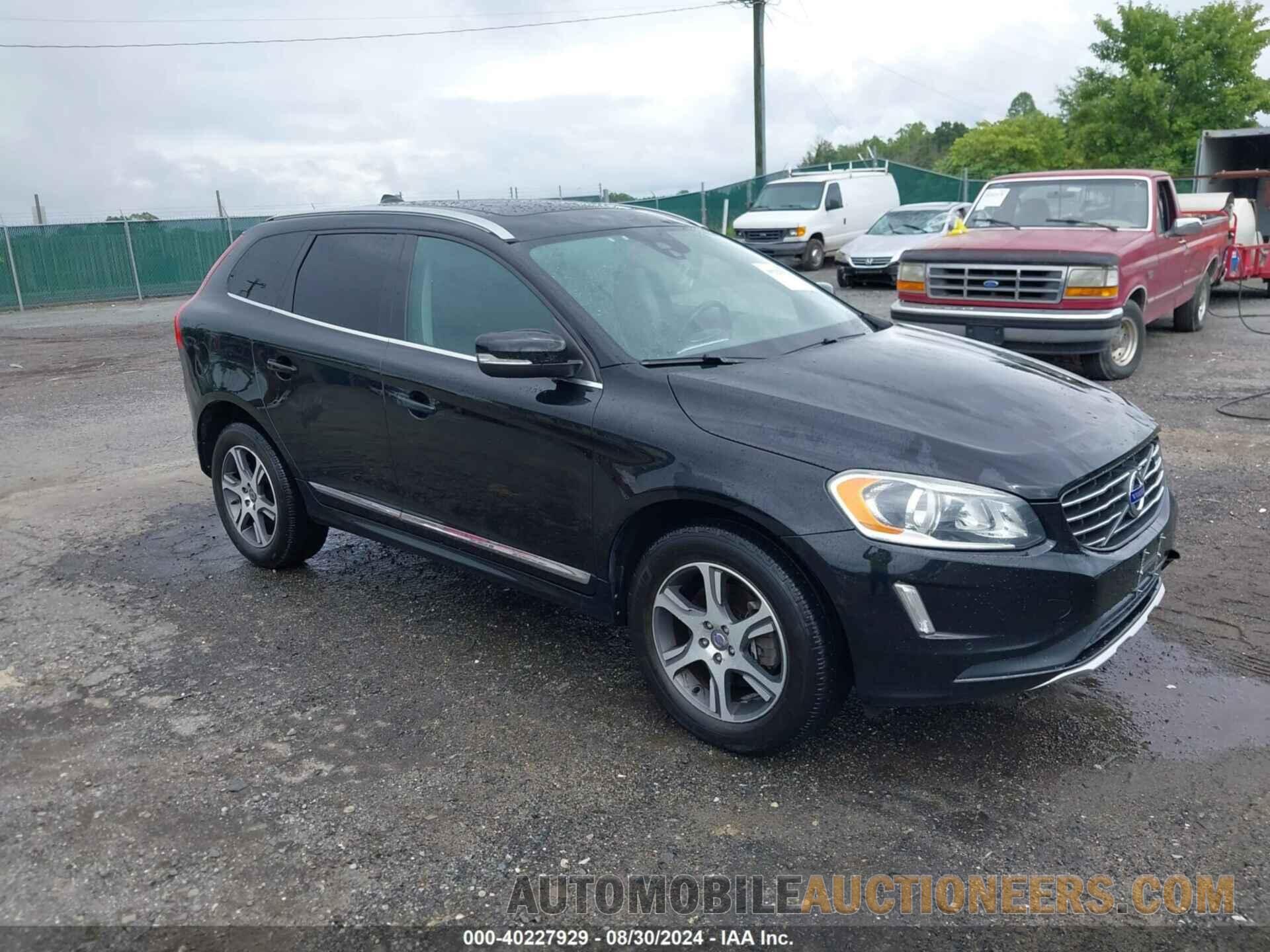 YV4902RK9F2717207 VOLVO XC60 2015