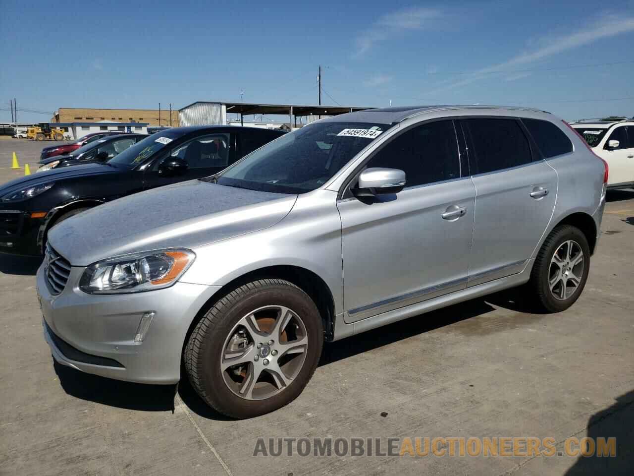 YV4902RK9F2724061 VOLVO XC60 2015