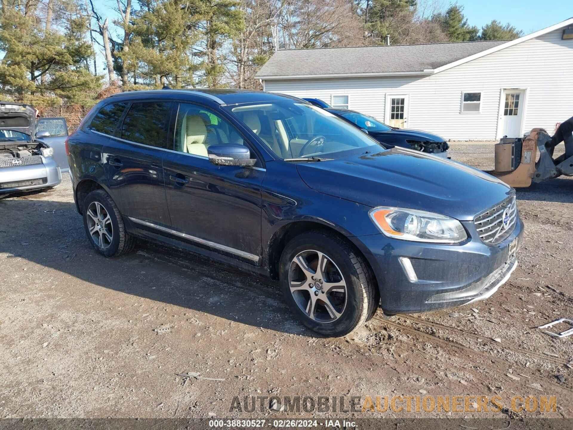 YV4902RKXF2762642 VOLVO XC60 2015