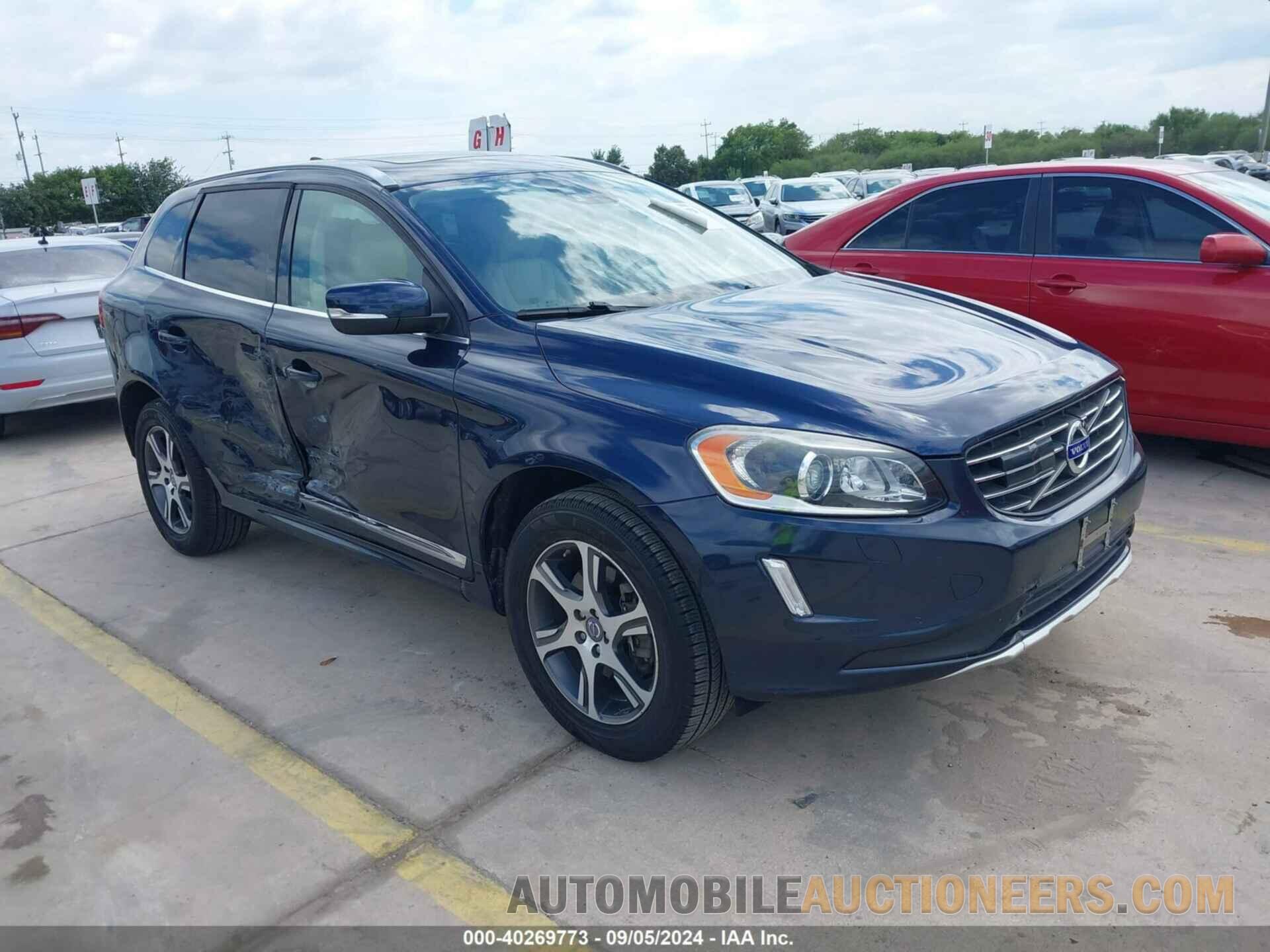 YV4902RM2F2638821 VOLVO XC60 2015