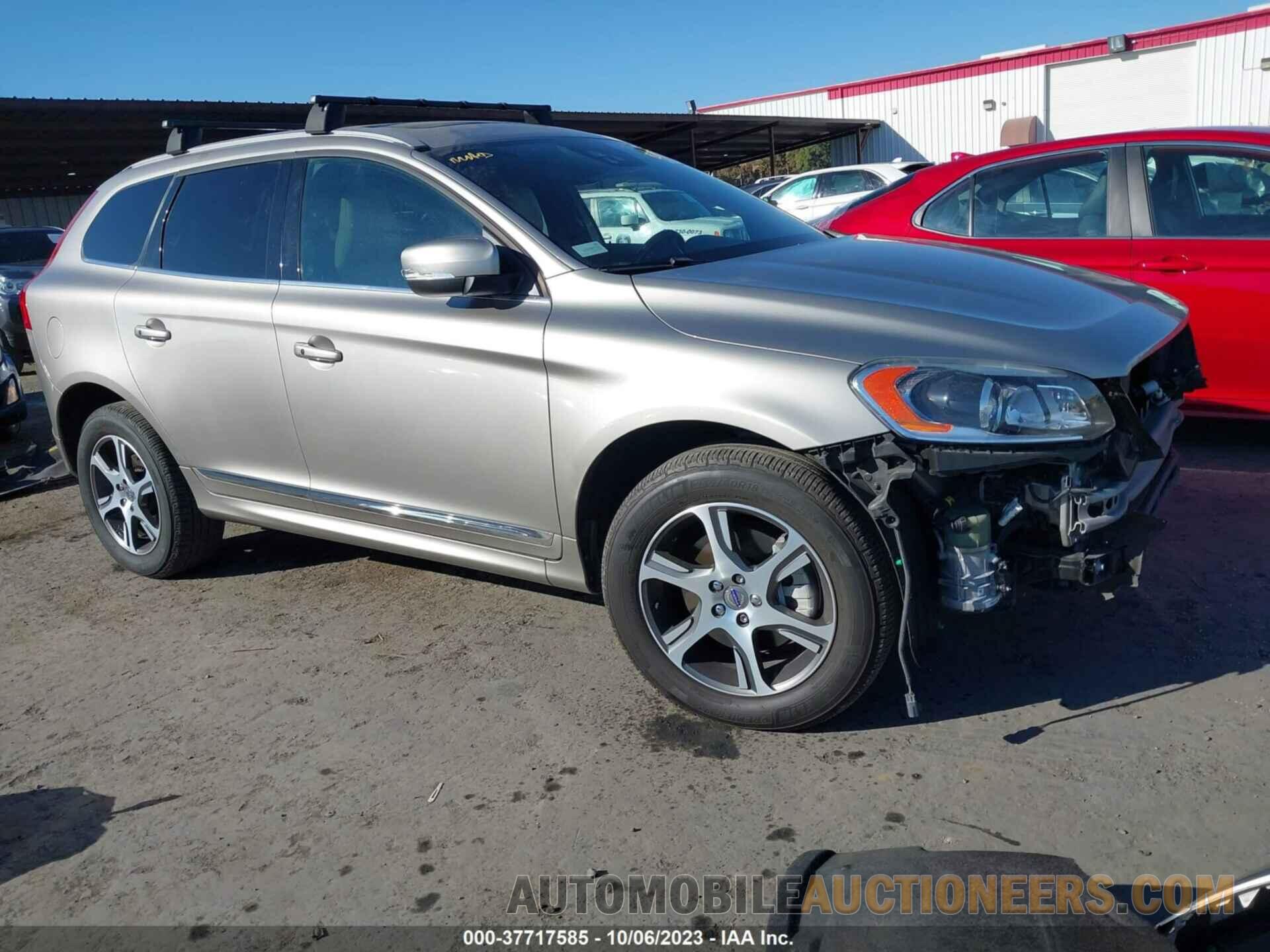 YV4902RM5F2713849 VOLVO XC60 2015