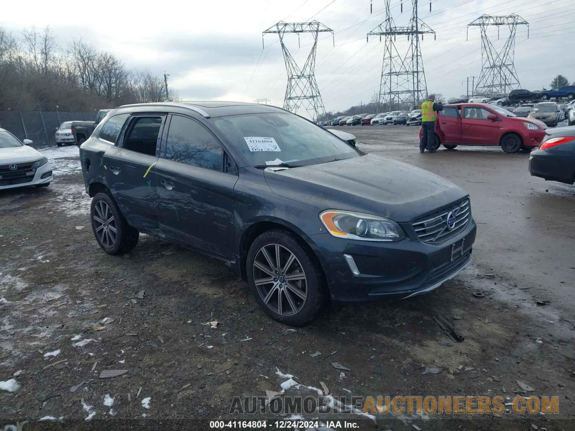 YV4902RM6G2802010 VOLVO XC60 2016