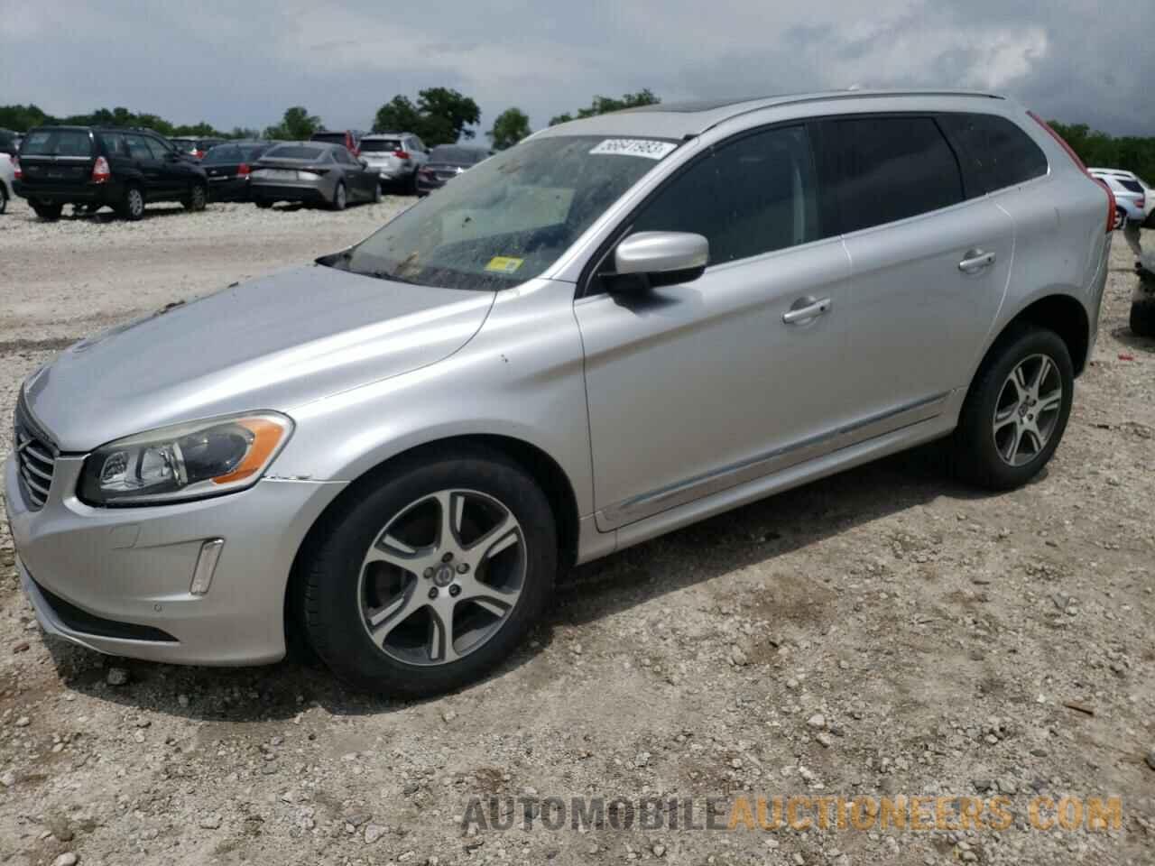 YV4902RM8F2721122 VOLVO XC60 2015