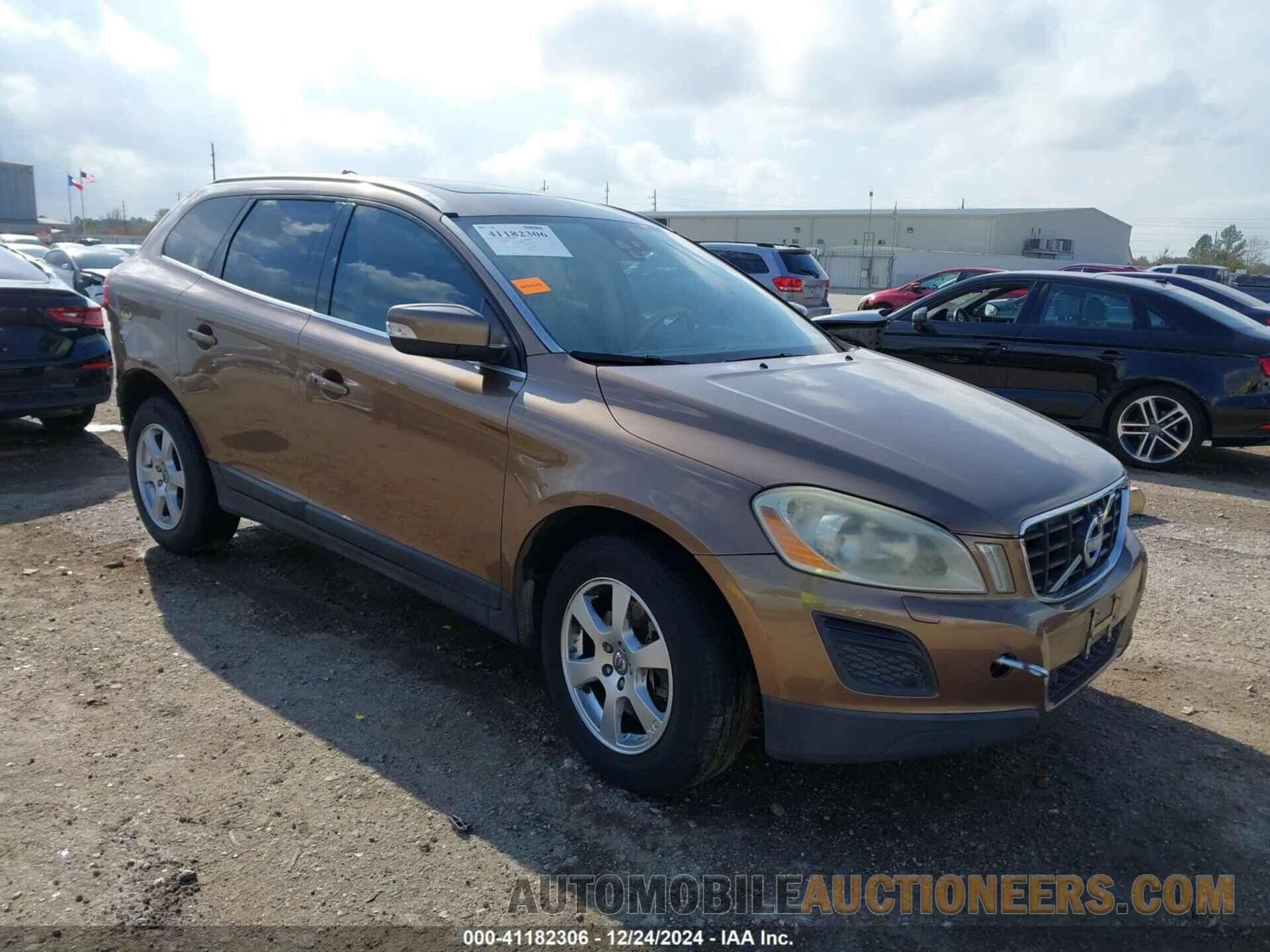 YV4952DL2B2144680 VOLVO XC60 2011