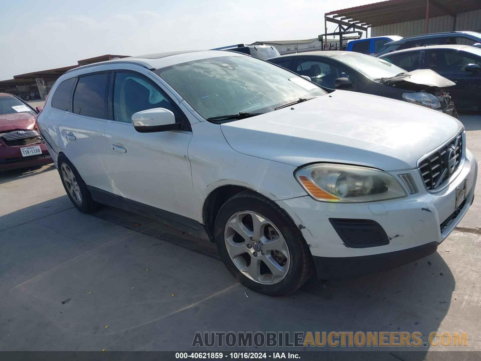 YV4952DL3D2403468 VOLVO XC60 2013