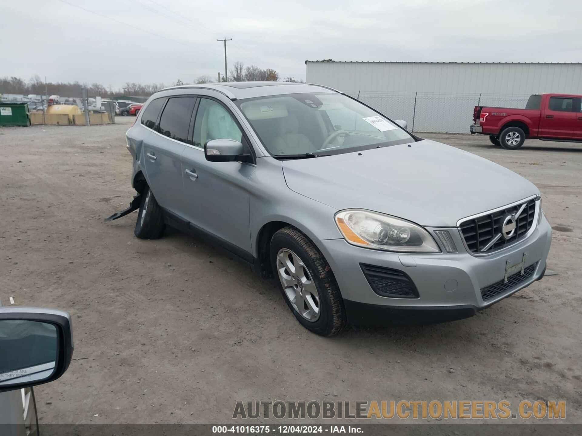 YV4952DL5D2400829 VOLVO XC60 2013