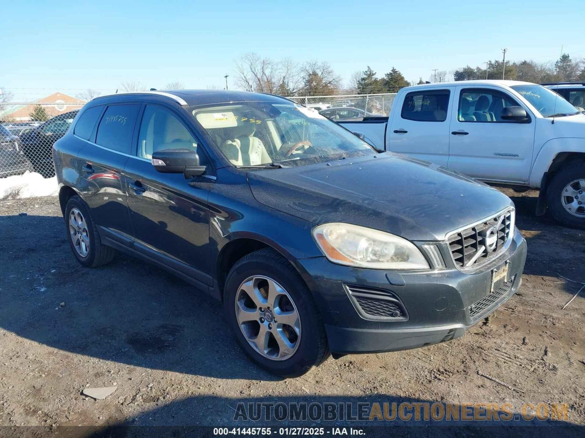 YV4952DZ3D2370105 VOLVO XC60 2013