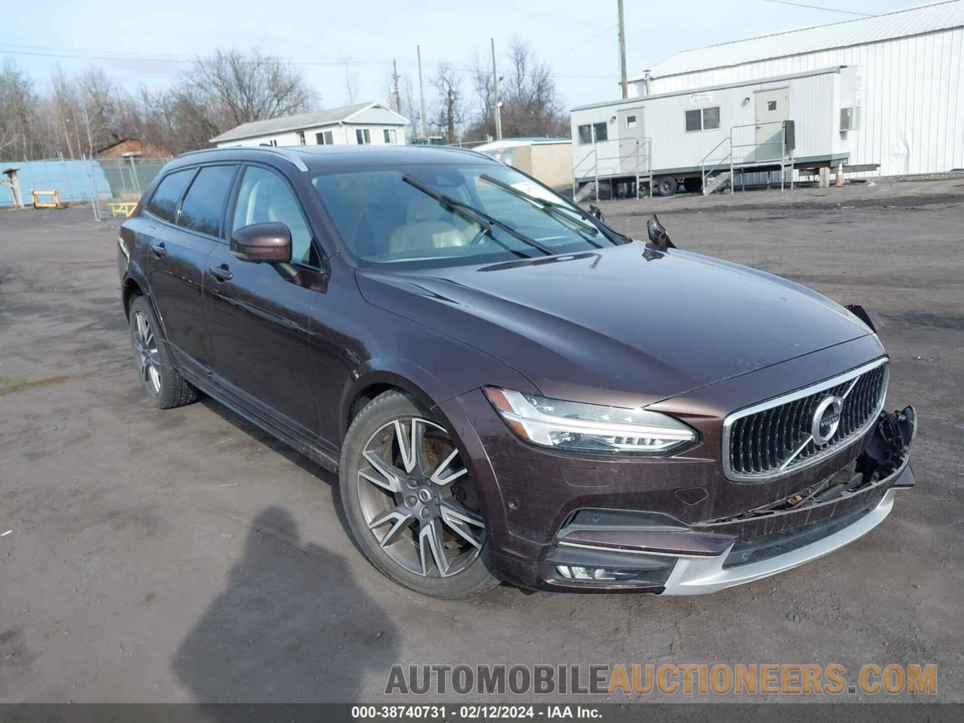 YV4A22NLXH1001124 VOLVO V90 CROSS COUNTRY 2017