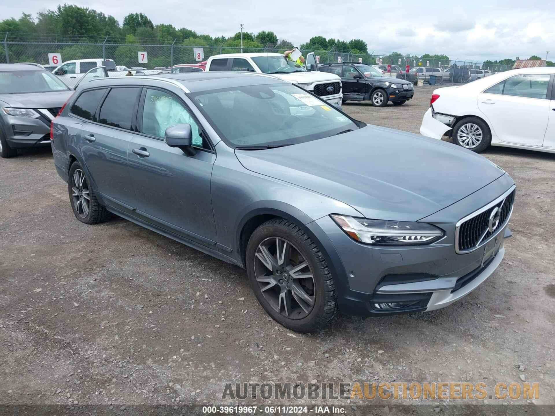 YV4A22NLXH1005125 VOLVO V90 CROSS COUNTRY 2017