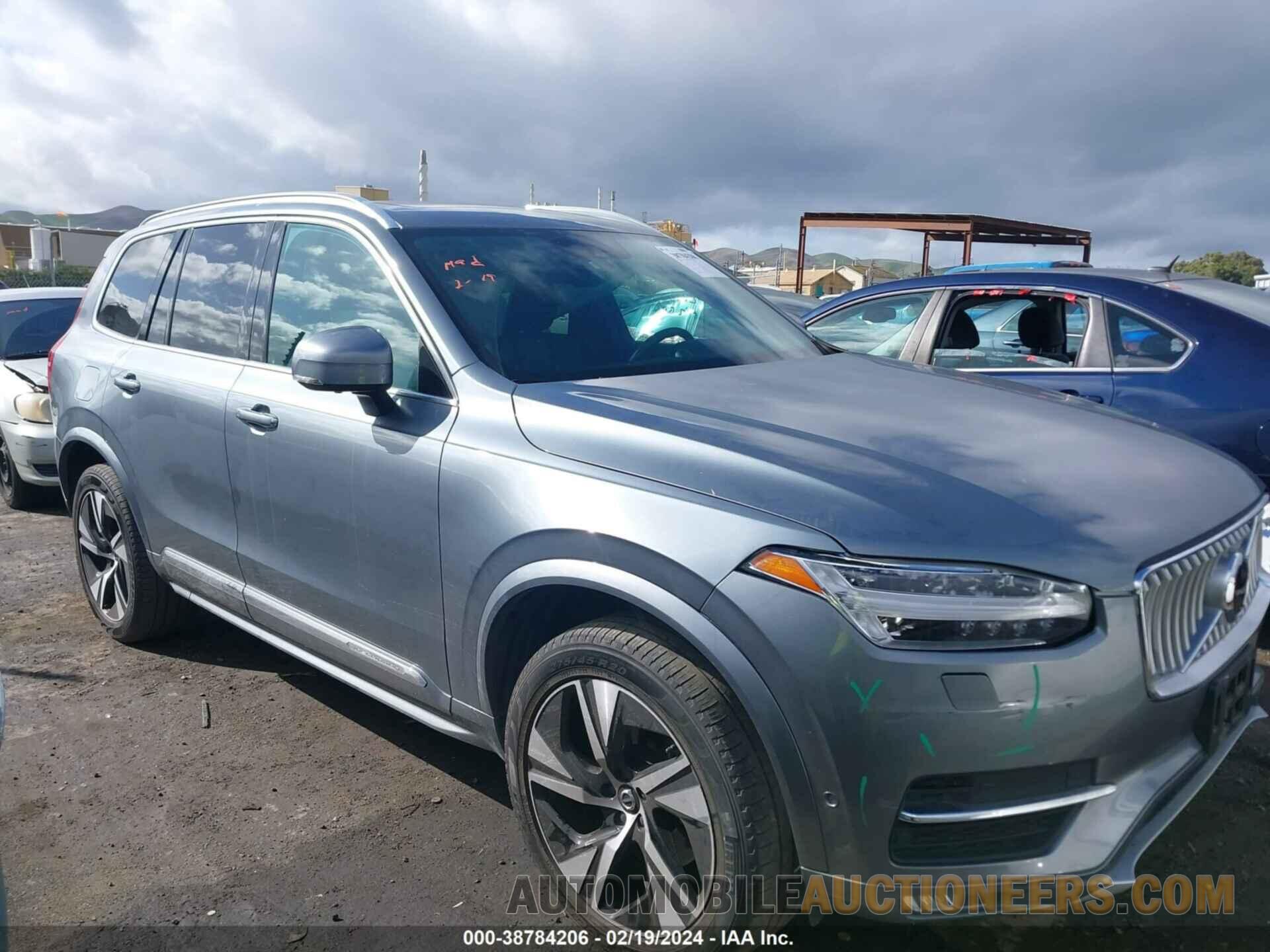 YV4A22PL1K1437686 VOLVO XC90 2019