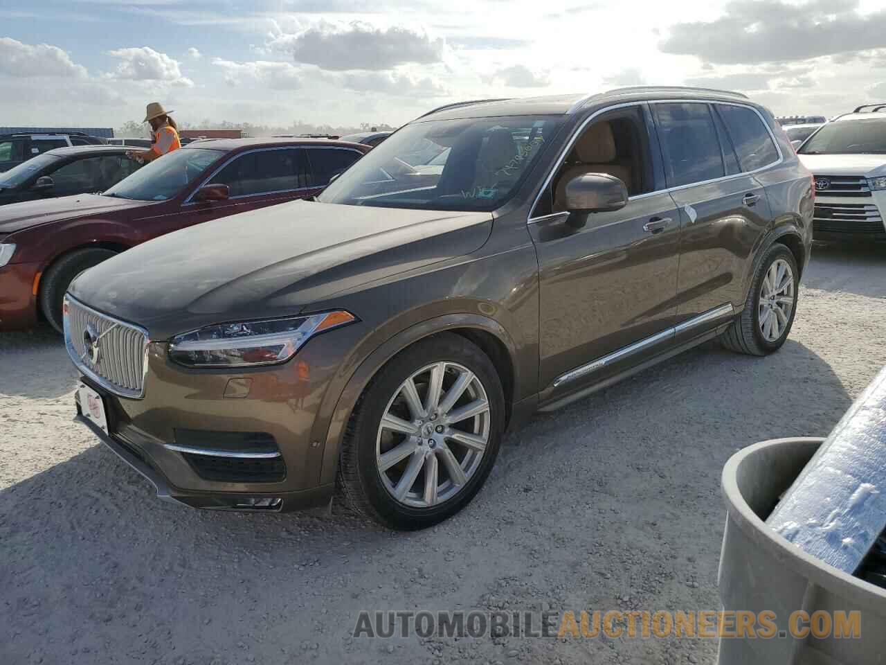 YV4A22PL4H1124818 VOLVO XC90 2017