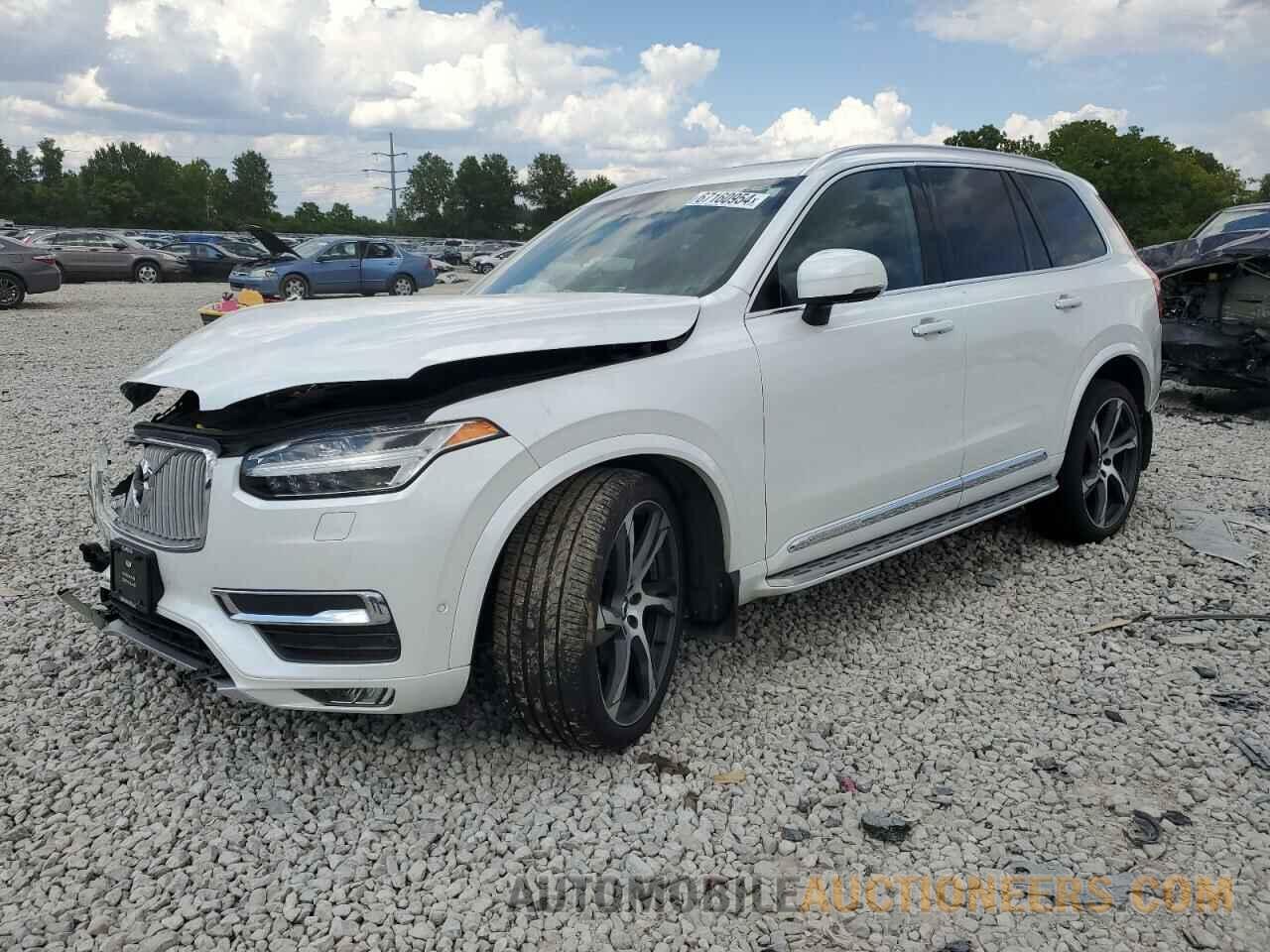 YV4A22PL6H1112007 VOLVO XC90 2017