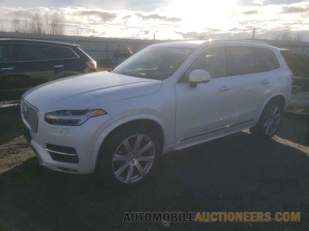 YV4A22PL8J1388601 VOLVO XC90 2018