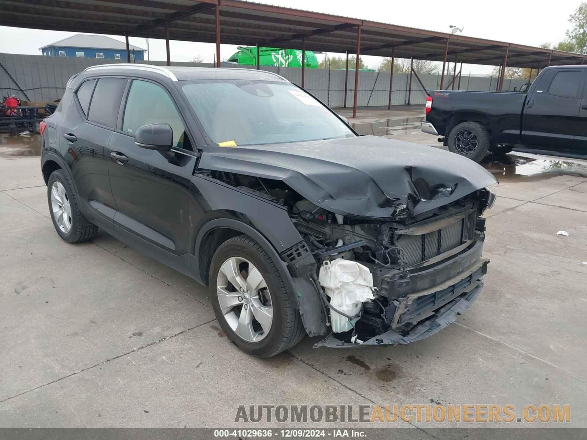 YV4AC2HK2L2257566 VOLVO XC40 2020