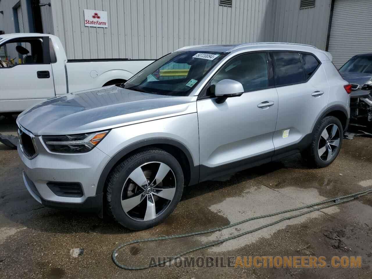 YV4AC2HK4K2121194 VOLVO XC40 2019