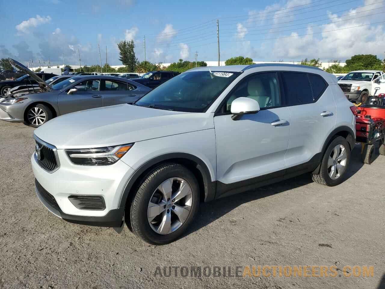 YV4AC2HK7L2176529 VOLVO XC40 2020