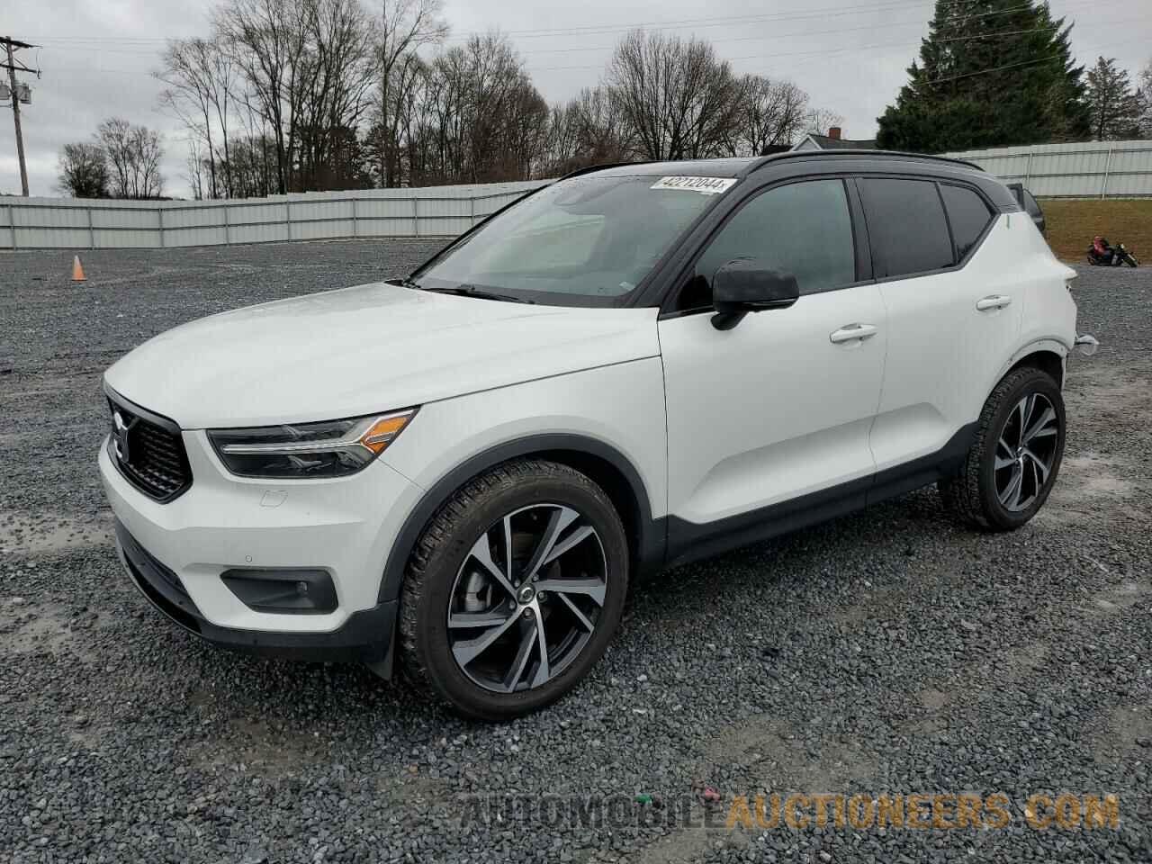 YV4AC2HM2L2323955 VOLVO XC40 2020