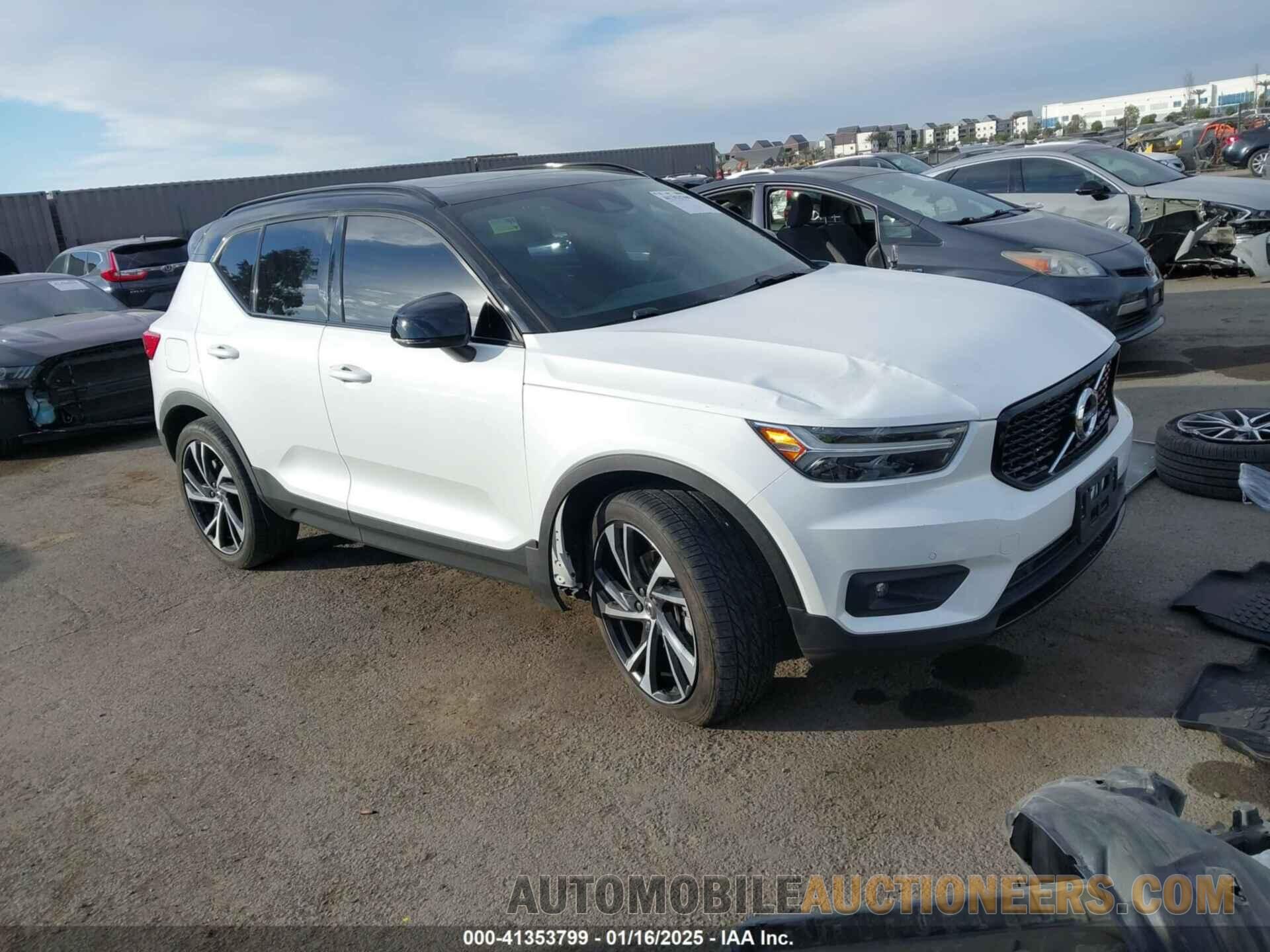 YV4AC2HM2M2464476 VOLVO XC40 2021