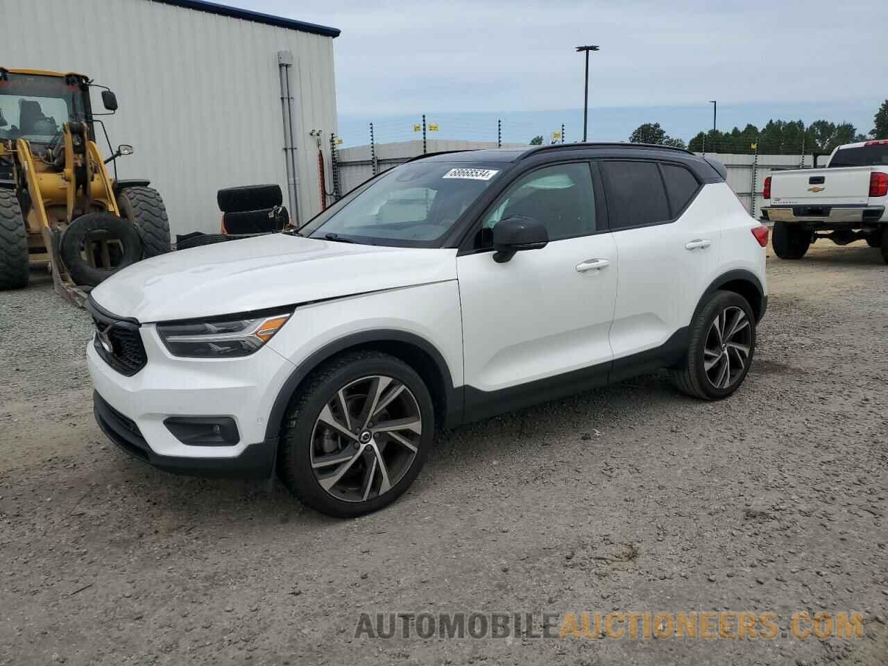 YV4AC2HM5K2118760 VOLVO XC40 2019