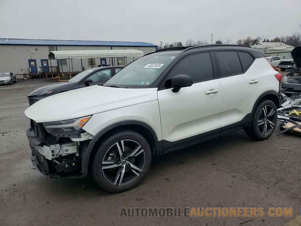 YV4AC2HMXK2068129 VOLVO XC40 2019