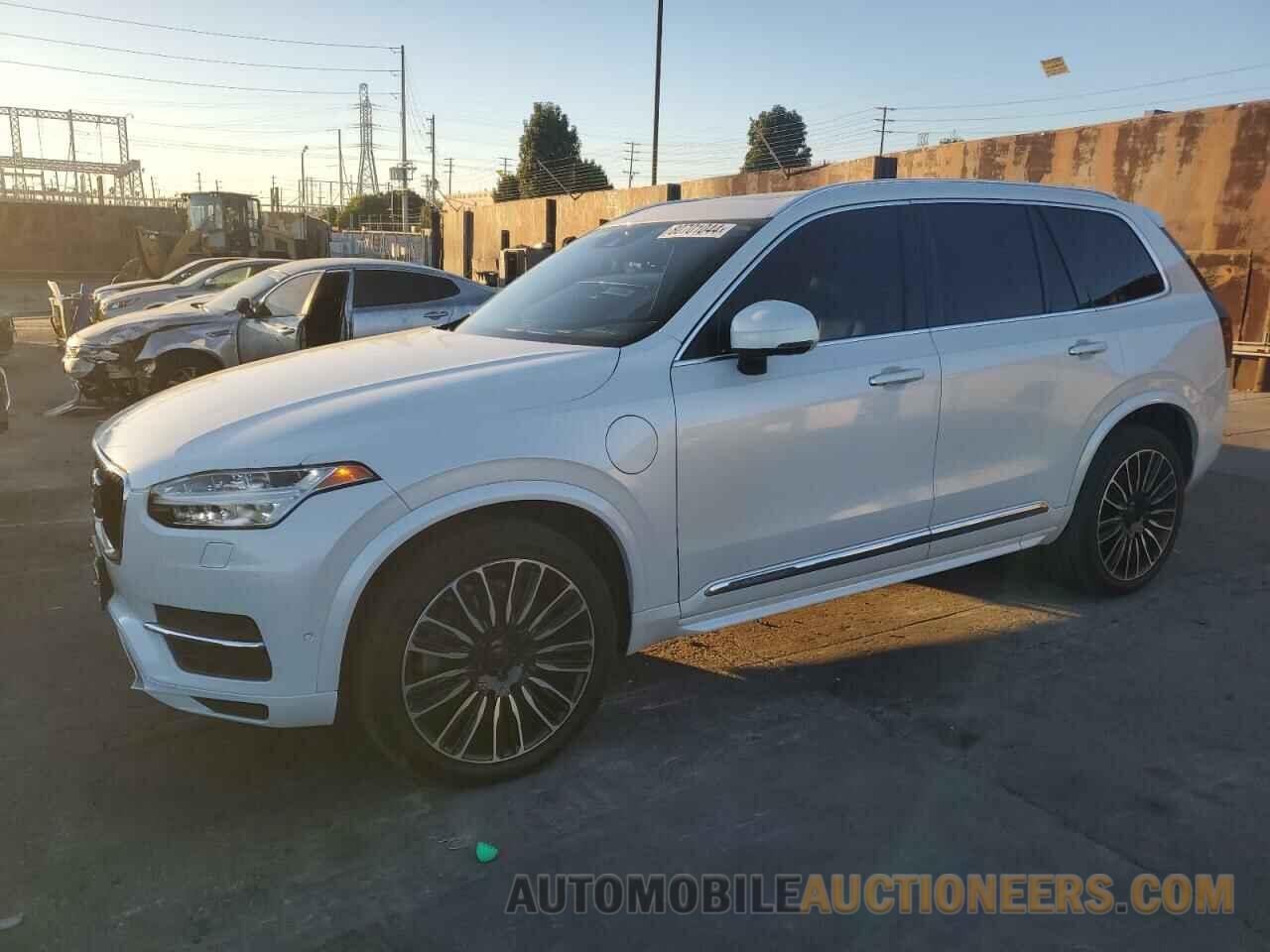 YV4BC0PL5H1167599 VOLVO XC90 2017