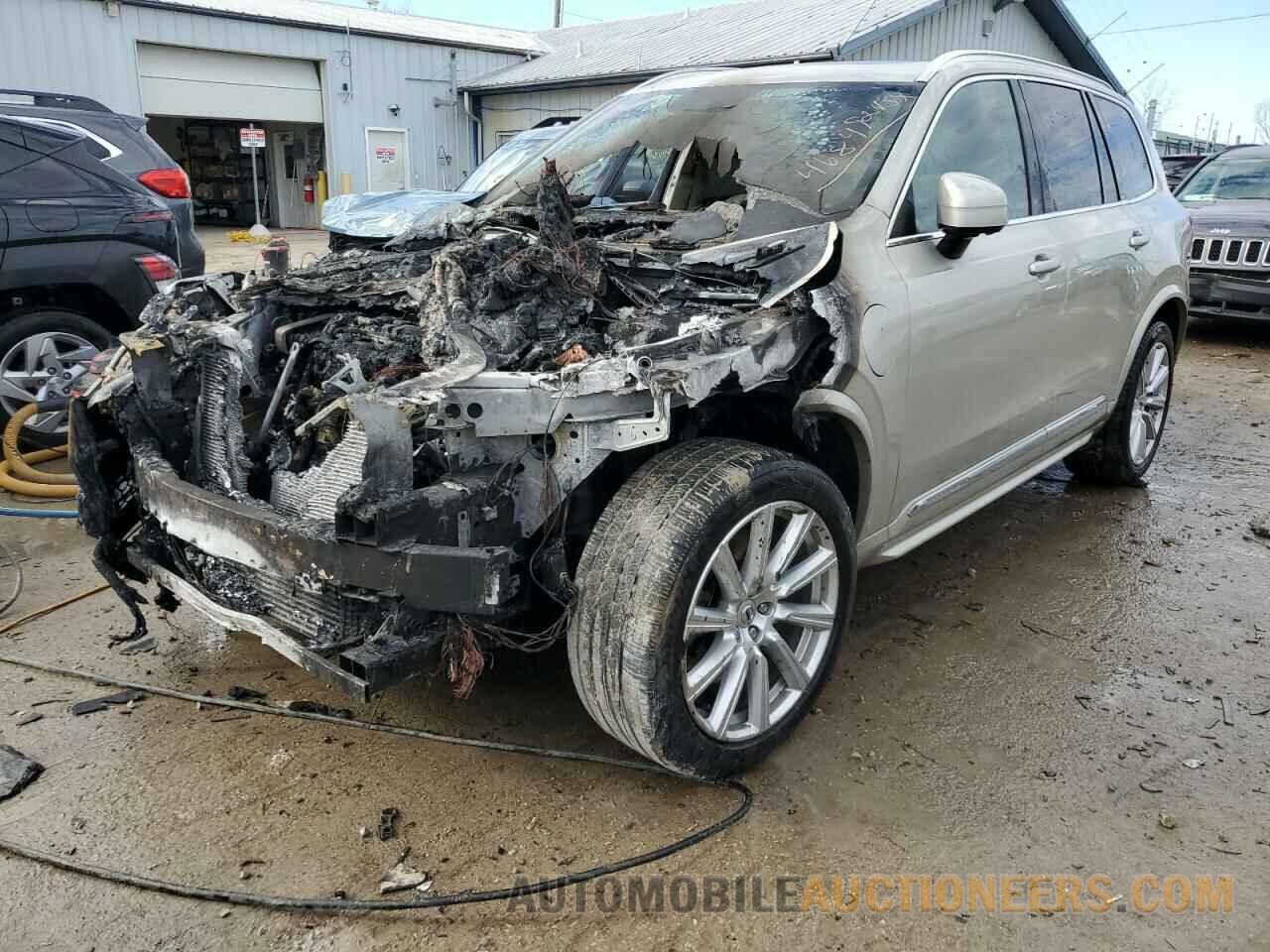 YV4BC0PLXG1076889 VOLVO XC90 2016