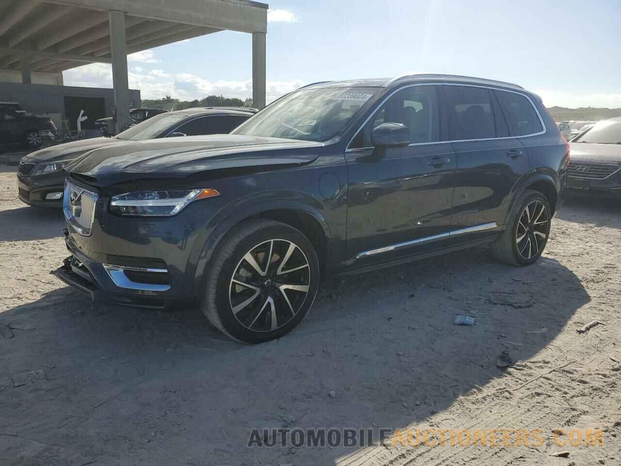 YV4BR0CKXM1711777 VOLVO XC90 T8 RE 2021