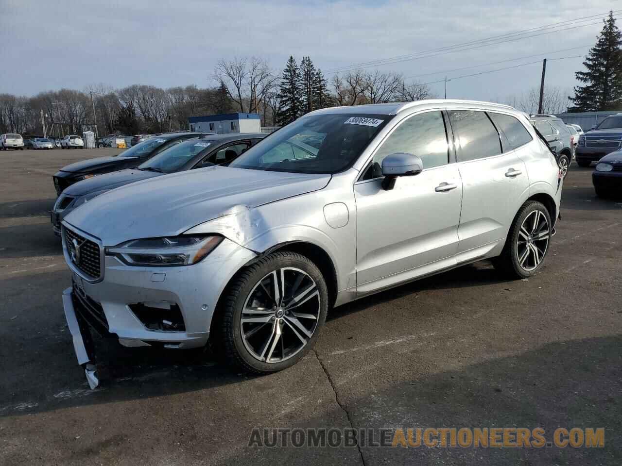 YV4BR0DM9K1379537 VOLVO XC60 2019