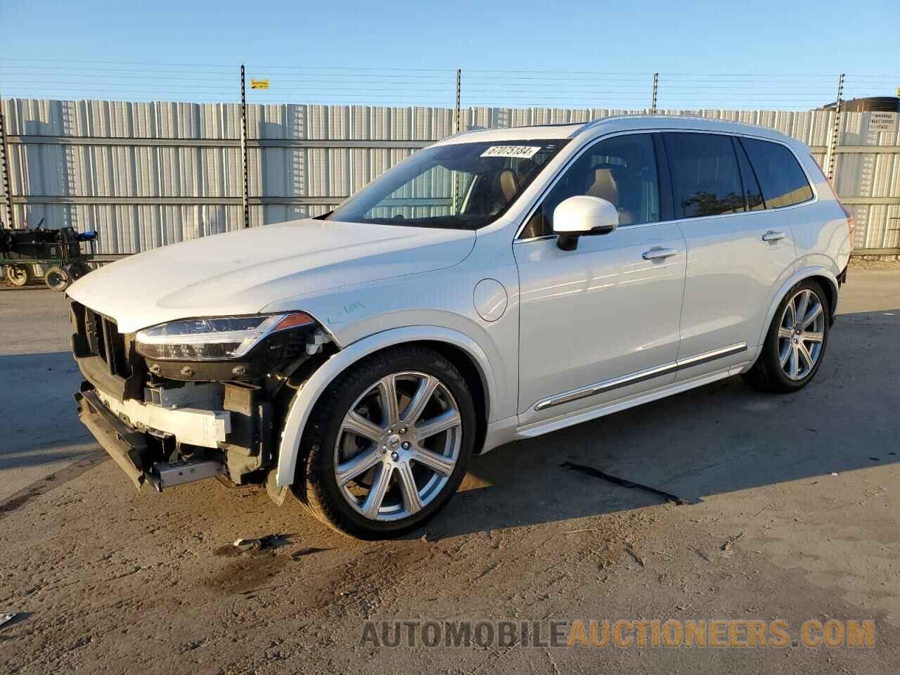 YV4BR0PL4J1190974 VOLVO XC90 2018