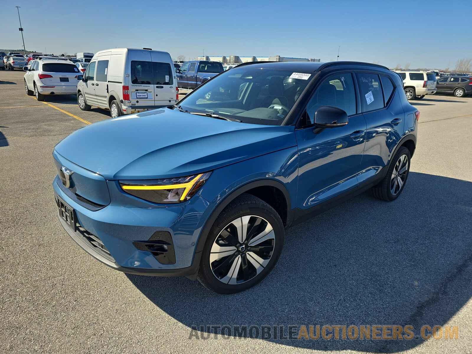 YV4ED3UL3P2084018 Volvo XC40 2023