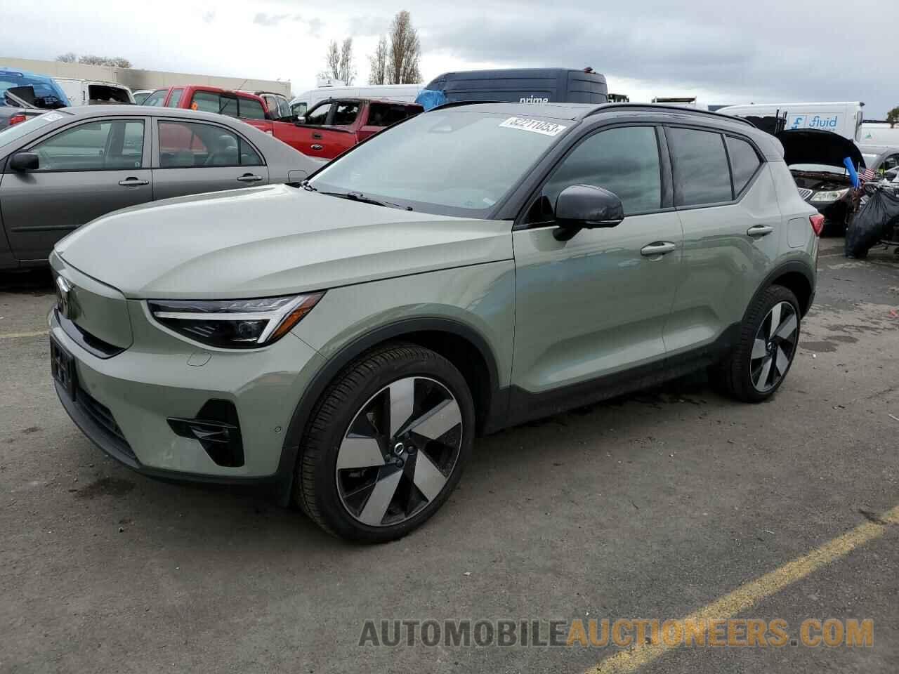 YV4ED3UM0P2067444 VOLVO XC40 2023