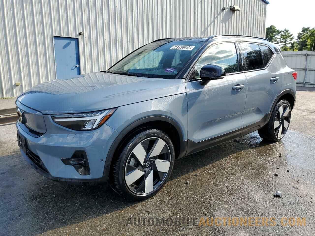 YV4ED3UM0P2967227 VOLVO XC40 2023