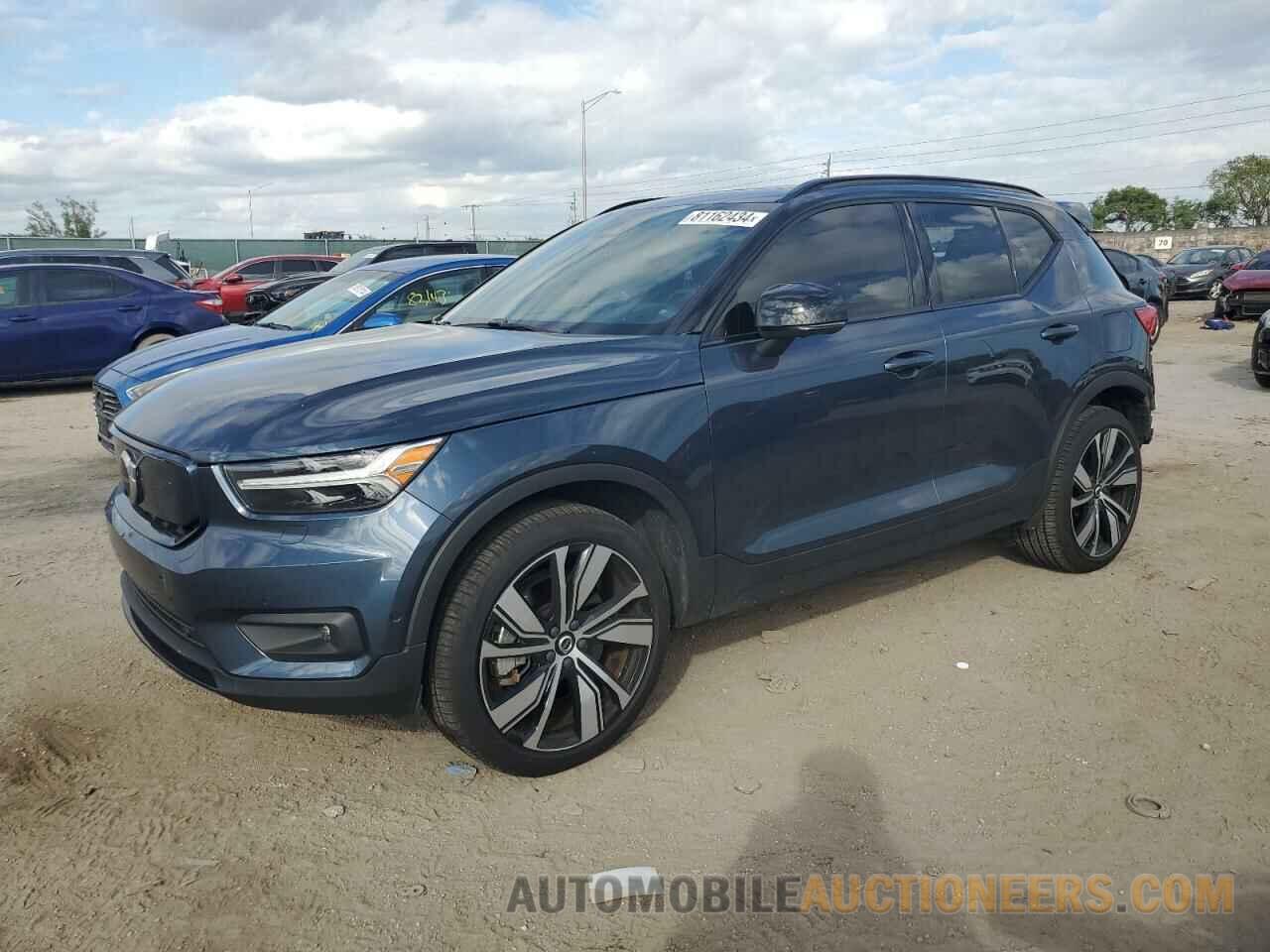 YV4ED3UR5N2709889 VOLVO XC40 P8 RE 2022