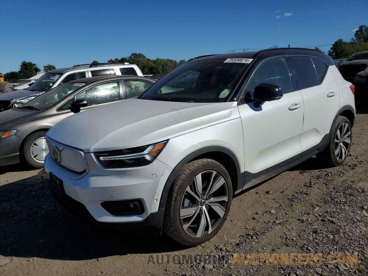 YV4ED3UR7N2703236 VOLVO XC40 P8 RE 2022