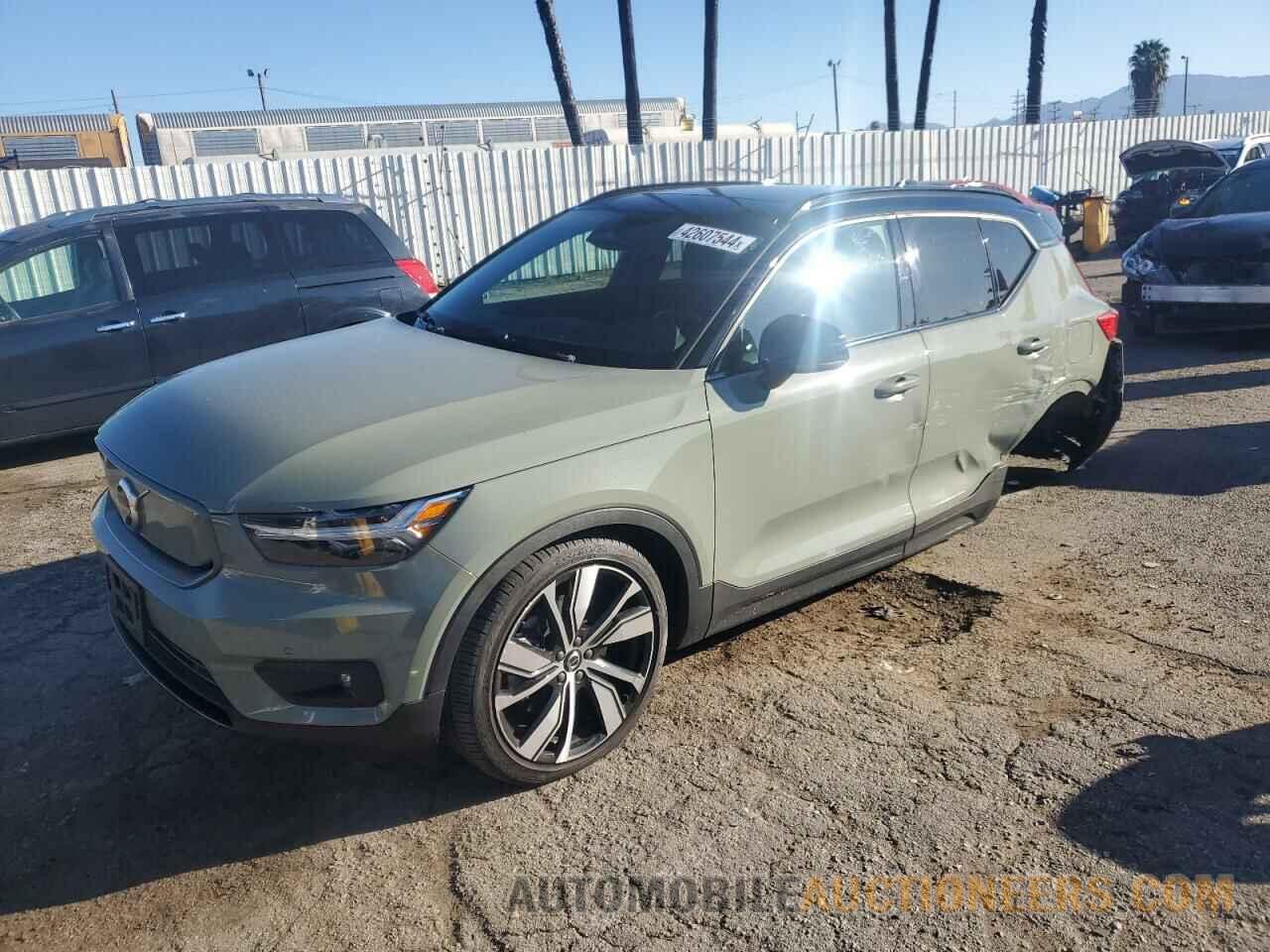 YV4ED3UR8M2579850 VOLVO XC40 2021