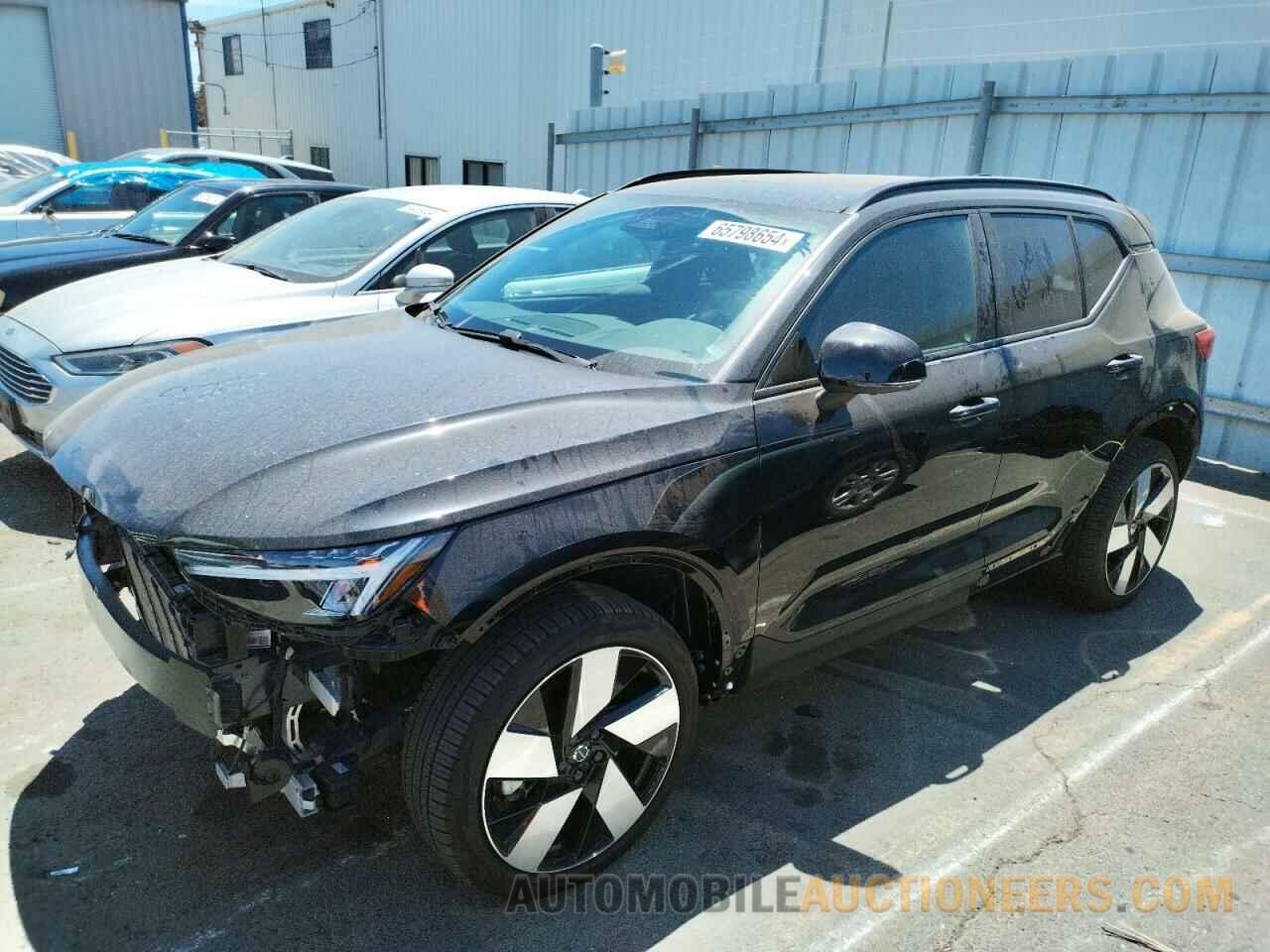 YV4ED3UW9P2012038 VOLVO XC40 2023