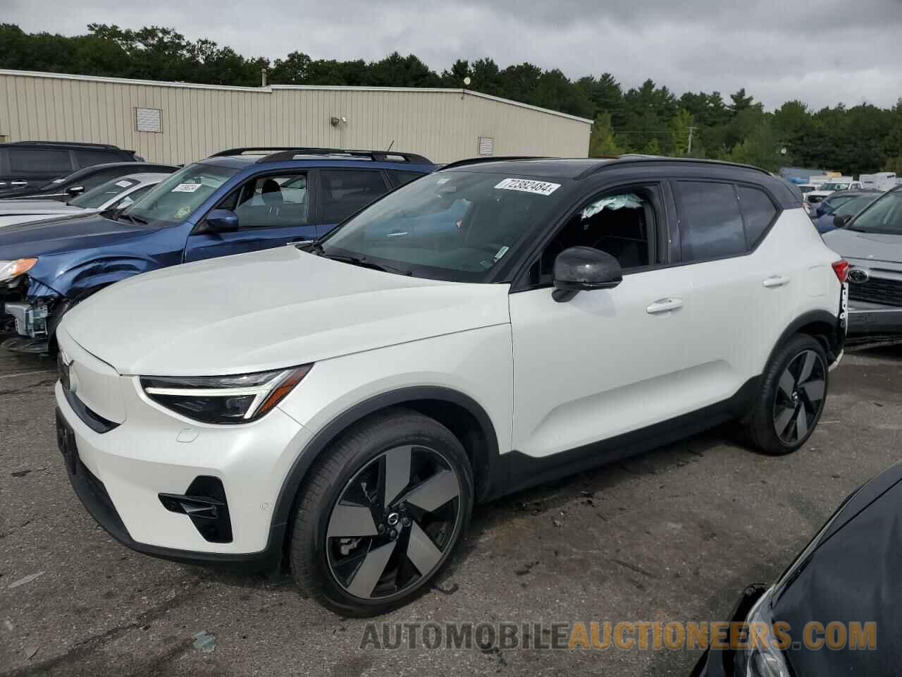 YV4ER3XM1R2293945 VOLVO XC40 2024