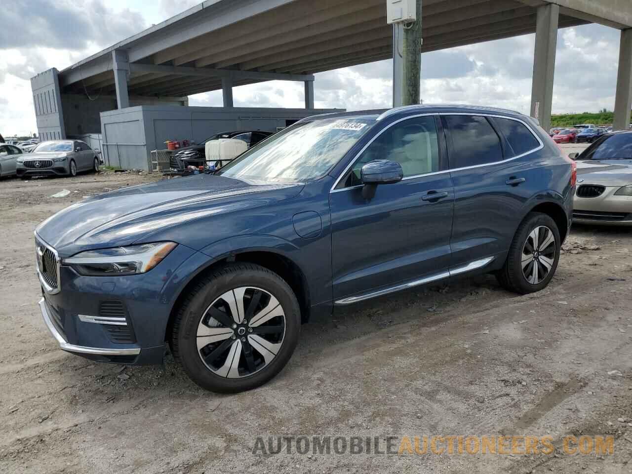 YV4H60DV0P1252713 VOLVO XC60 CORE 2023