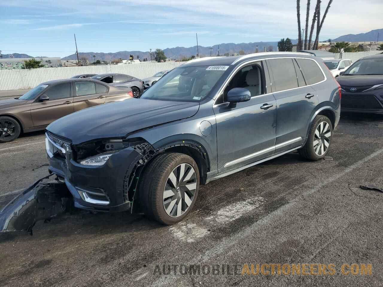 YV4H60LEXR1248124 VOLVO XC90 PLUS 2024