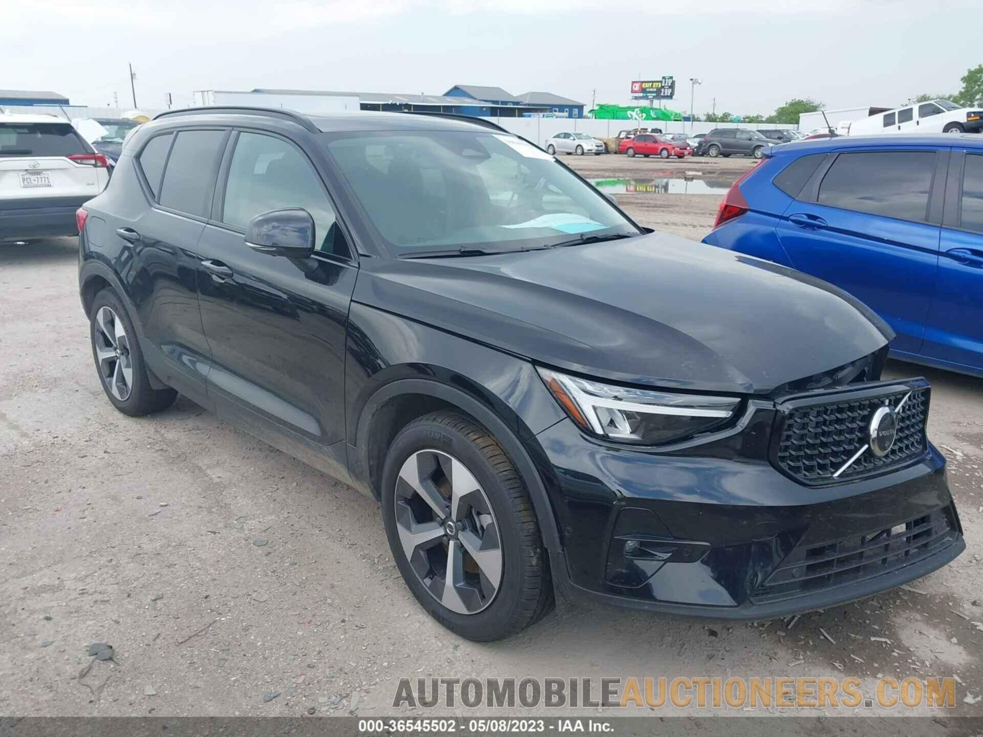 YV4K92HM1P2036745 VOLVO XC40 2023