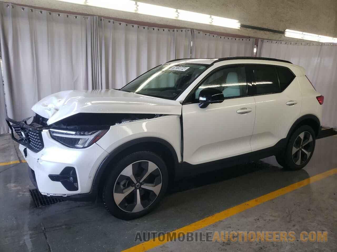 YV4K92HM3P2039808 VOLVO XC40 ULTIM 2023