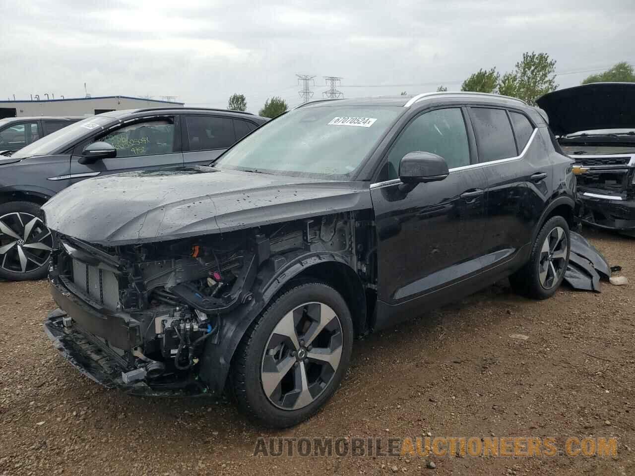 YV4L12UA1P2075634 VOLVO XC40 ULTIM 2023