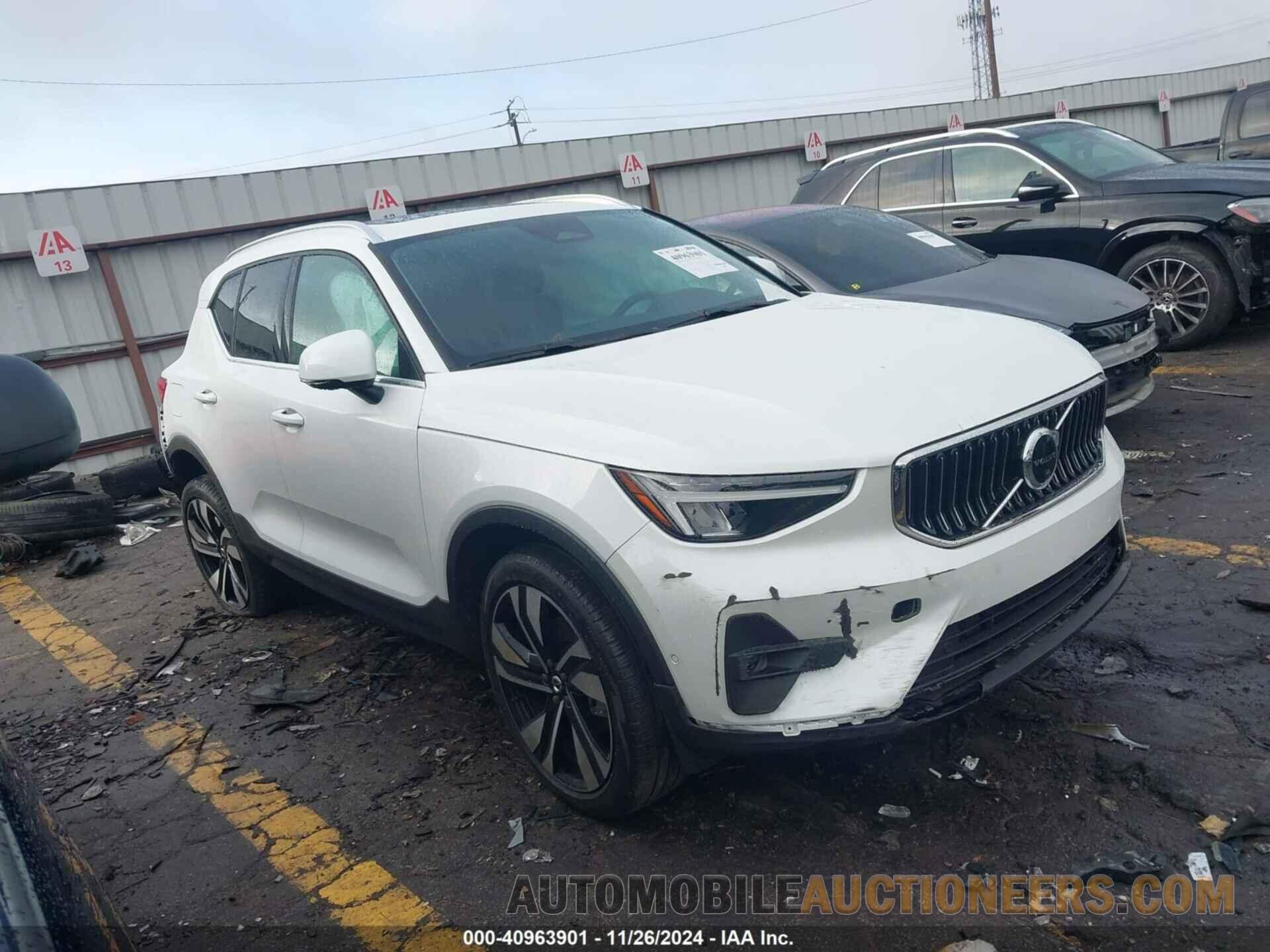 YV4L12UA6P2057484 VOLVO XC40 2023