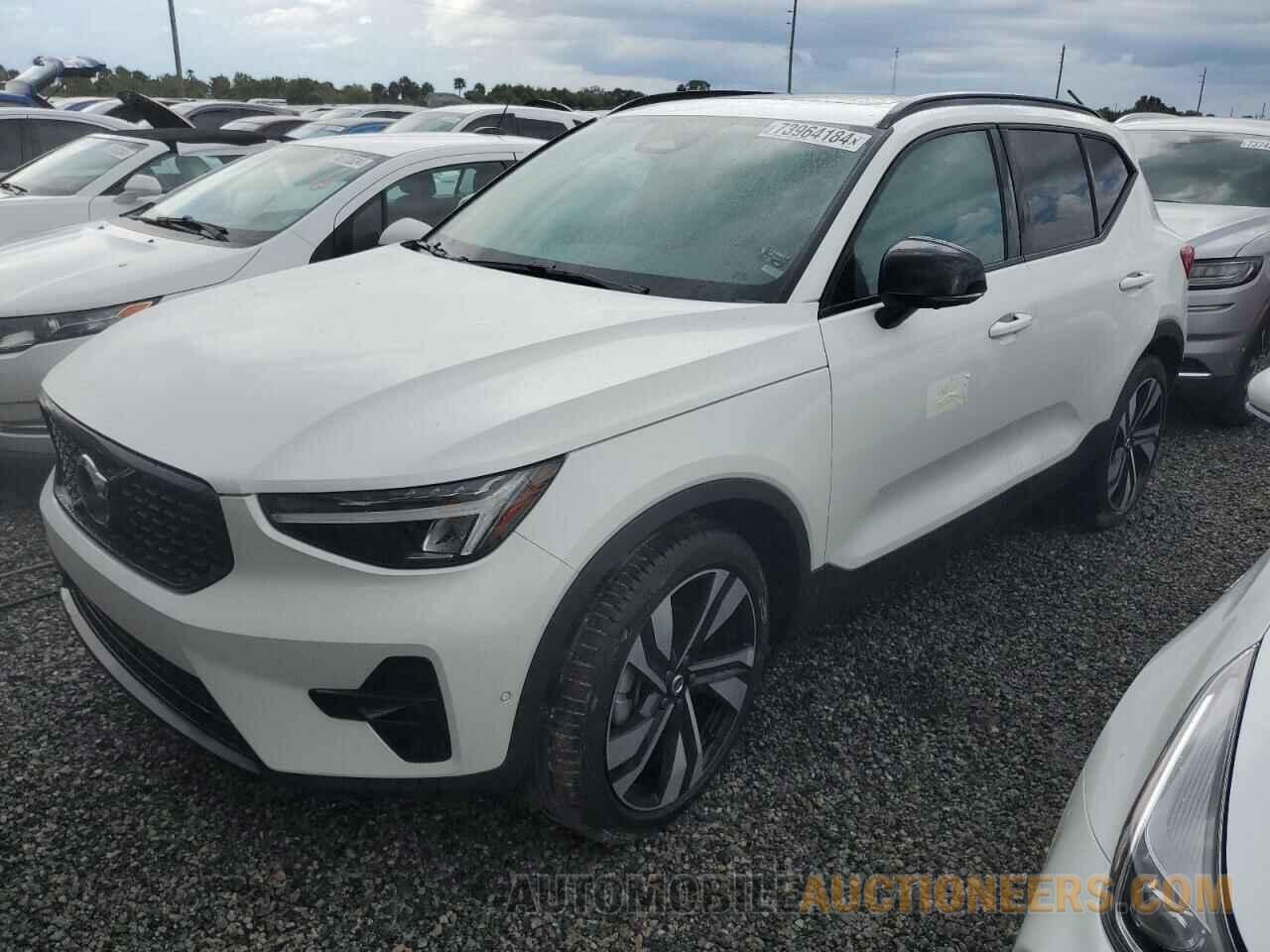 YV4L12UC8S2452650 VOLVO XC40 PLUS 2025