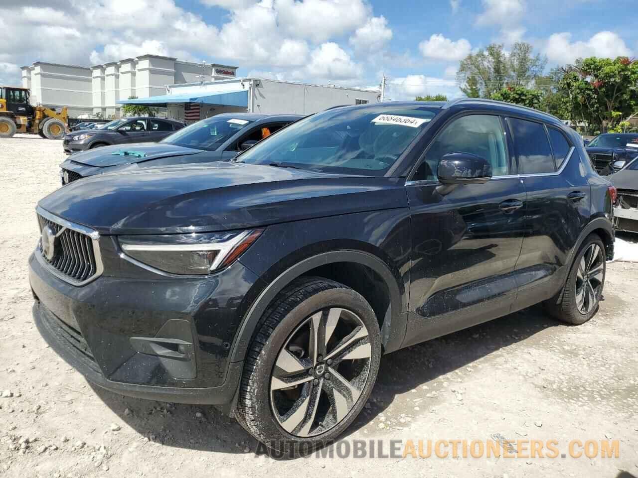 YV4L12UE0R2216957 VOLVO XC40 PLUS 2024