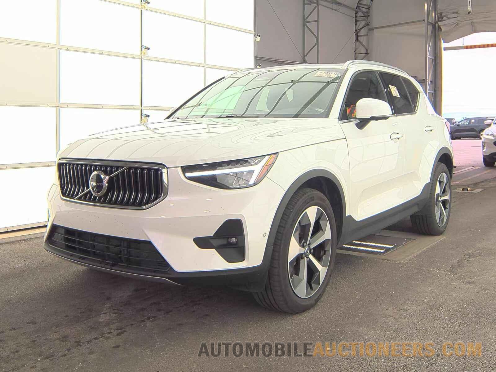 YV4L12UE0R2246461 Volvo XC40 2024