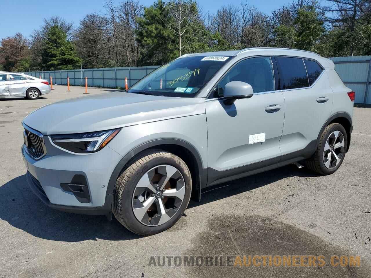 YV4L12UE0R2303399 VOLVO XC40 PLUS 2024