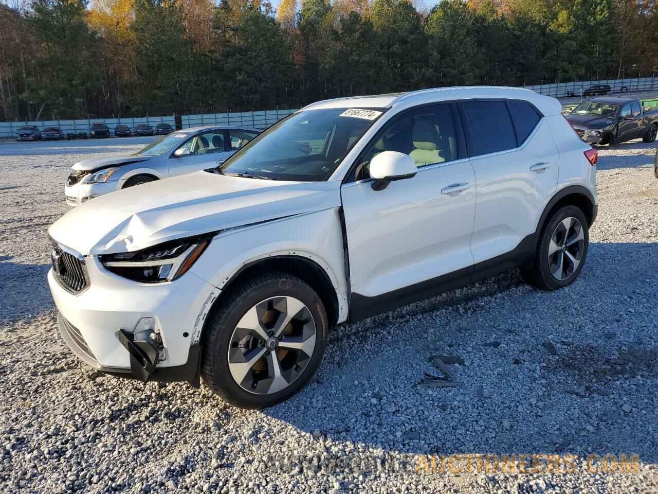 YV4L12UE1P2051871 VOLVO XC40 PLUS 2023