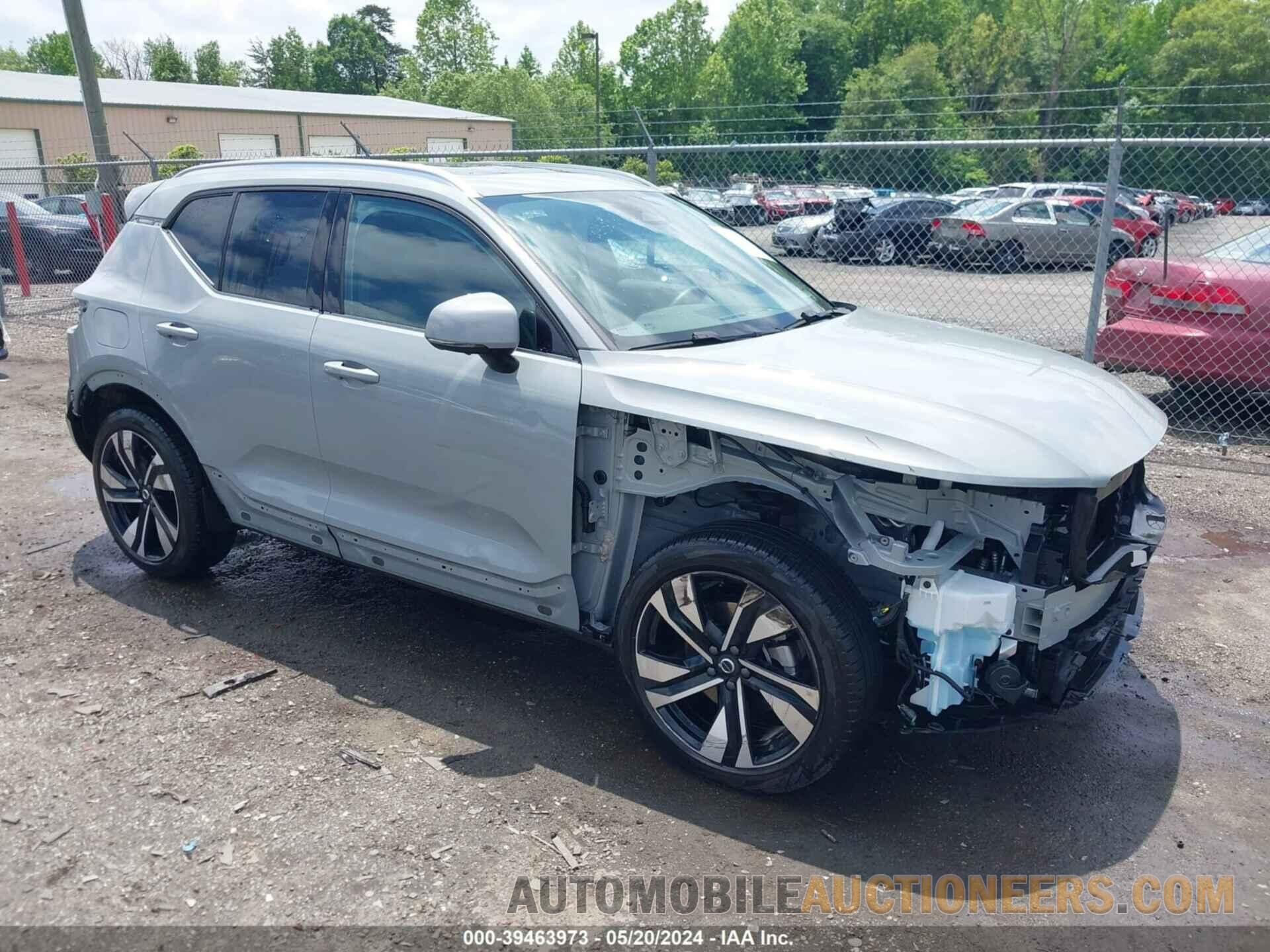 YV4L12UE1R2201805 VOLVO XC40 2024