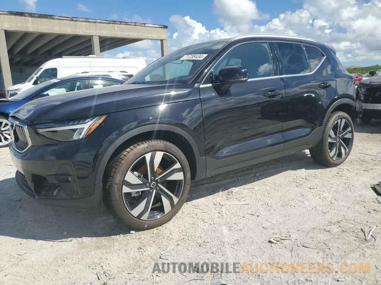 YV4L12UE1R2363739 VOLVO XC40 PLUS 2024